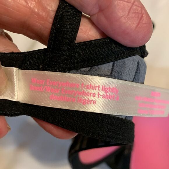 Pink by Victoria's Secret size 32D T-shirt lightly lined black and gray bra - Picture 6 of 8